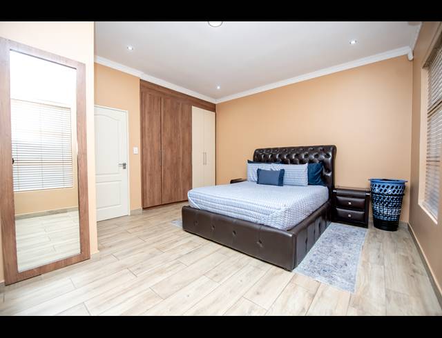 4 BEDROOM HOUSE FOR SALE IN CRYSTAL PARK